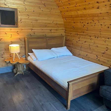 Original Glamping Pod With Hot Tub Hotel Frodsham Exterior foto